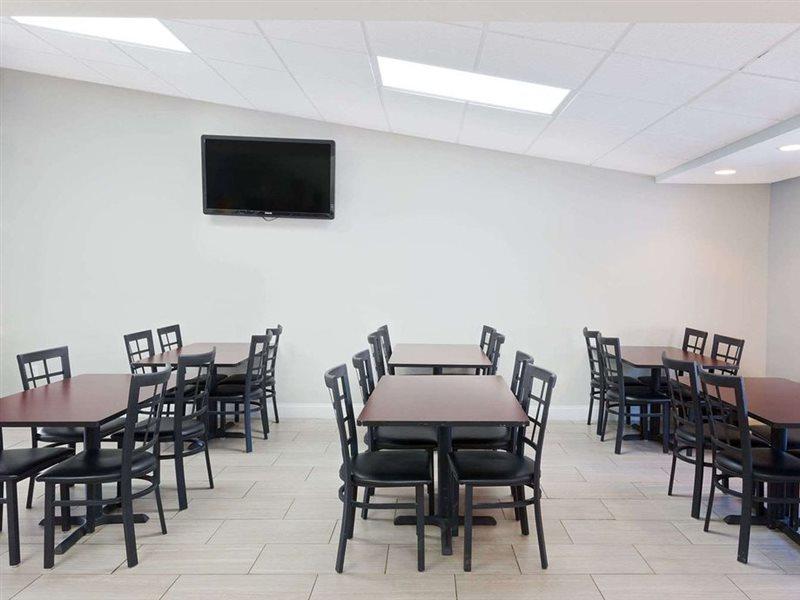 Rodeway Inn Charlotte Airport Area 외부 사진