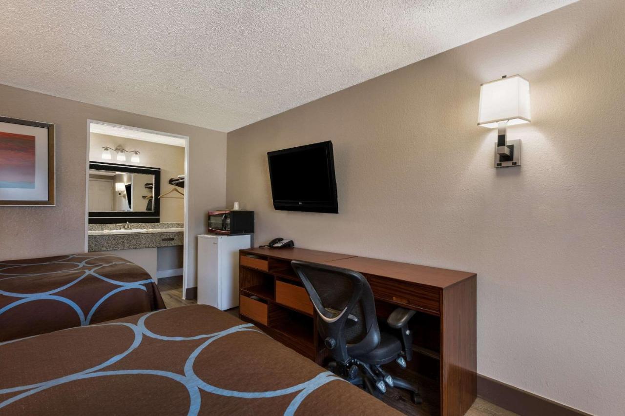 Rodeway Inn Charlotte Airport Area 외부 사진